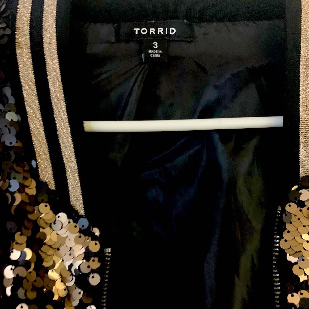 These are all lightly used shirts and blazers.